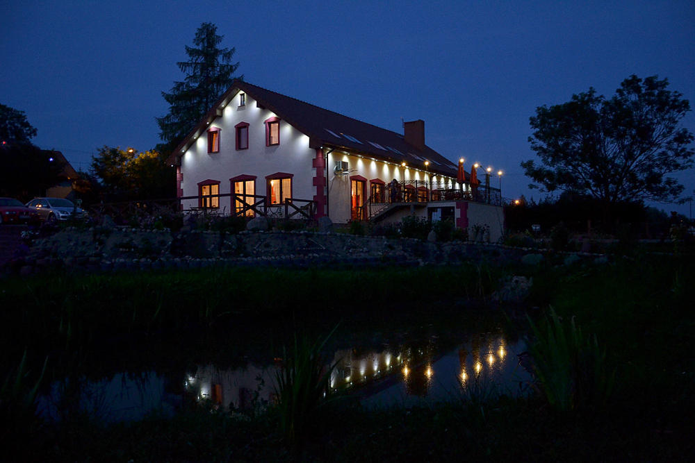 Pensjonat Agroturystyczny Pod Modrzewiem Bed and Breakfast Florczaki Exterior foto