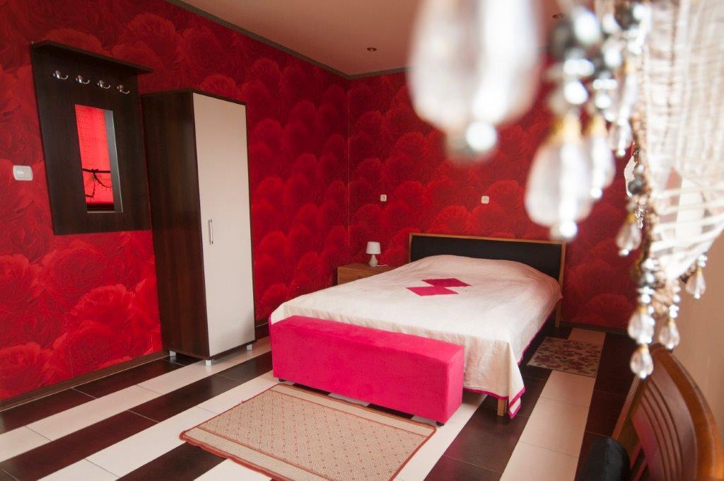 Pensjonat Agroturystyczny Pod Modrzewiem Bed and Breakfast Florczaki Exterior foto